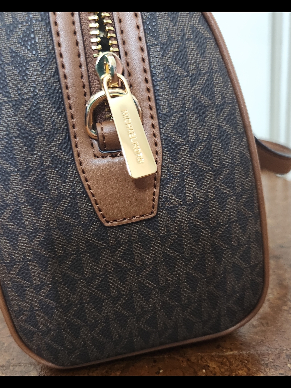 Michael Kors Jet Set Travel Medium Duffle Satchel Bag Signature Brown - Picture 7 of 9